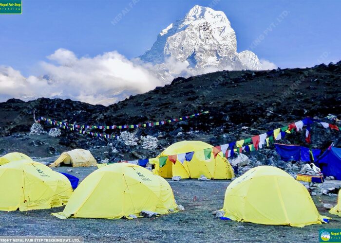 Nepal Fair Step Trekking-amadablam base camp